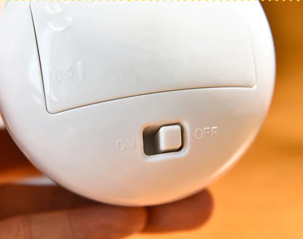 Mistpaw™ Rotating Feather Cat Teaser