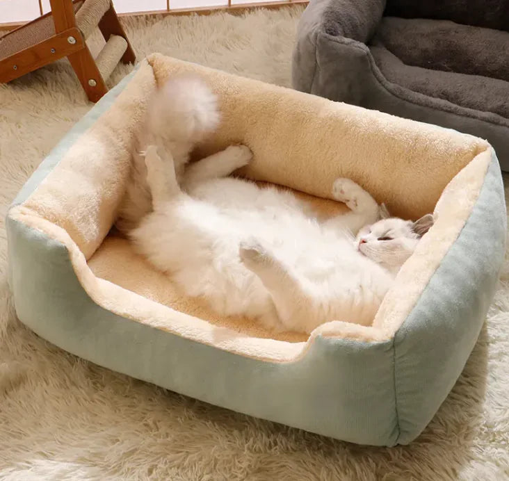 Mistpaw™ Cushioned cat bed