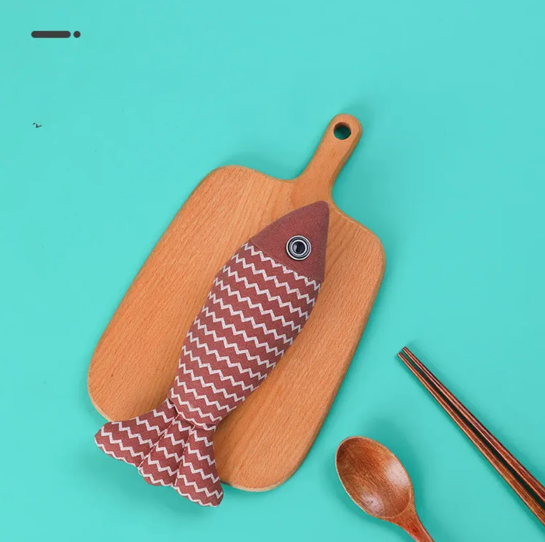 Mistpaw™ Linen Fish Cat Toy